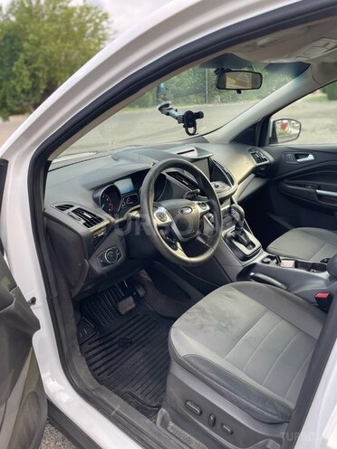 Ford Escape-14