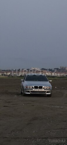 BMW 523-2