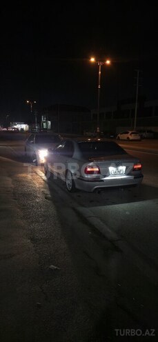 BMW 523-4