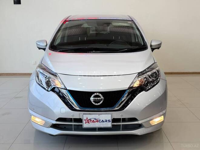 Nissan Note-7