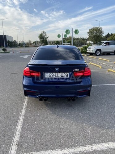 BMW 330-2