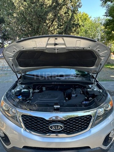 Kia Sorento-9
