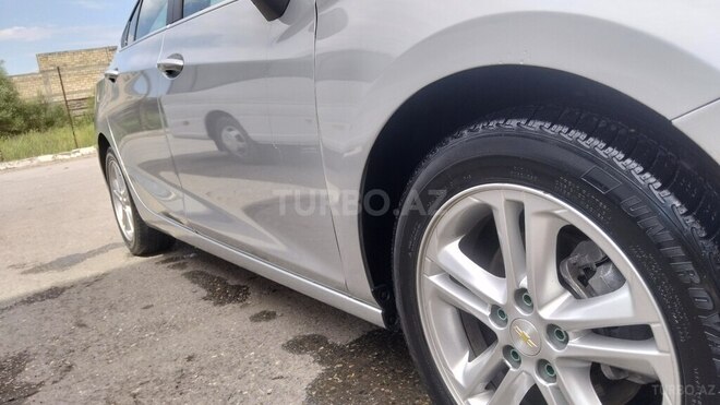Chevrolet Cruze-9