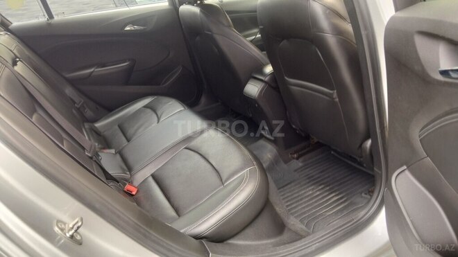Chevrolet Cruze-14
