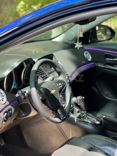 Chevrolet Cruze-8