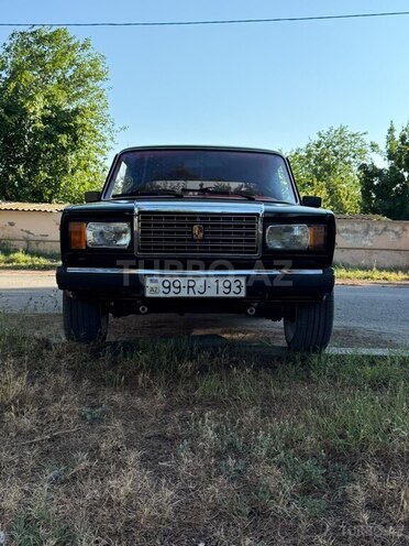 LADA (VAZ) 2107-1