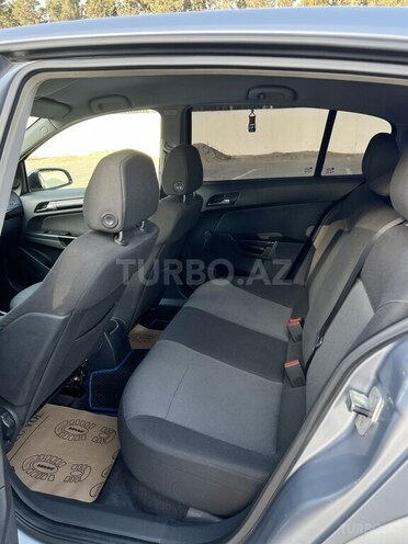 Opel Astra-8