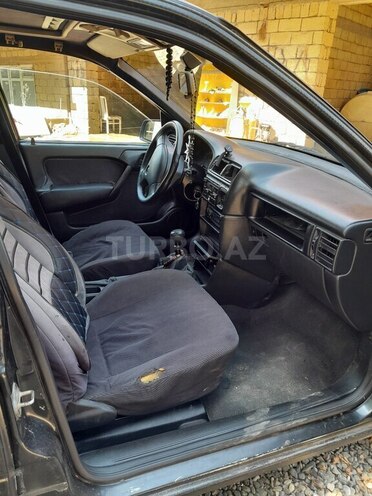 Opel Vectra-5