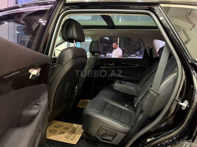 Kia Sorento-28