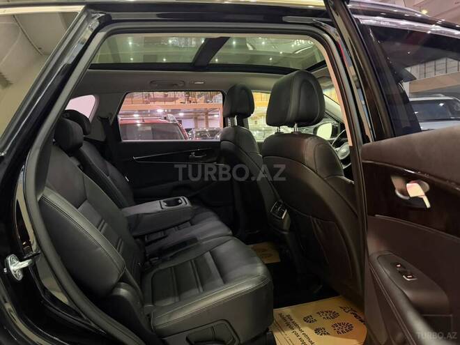 Kia Sorento-26