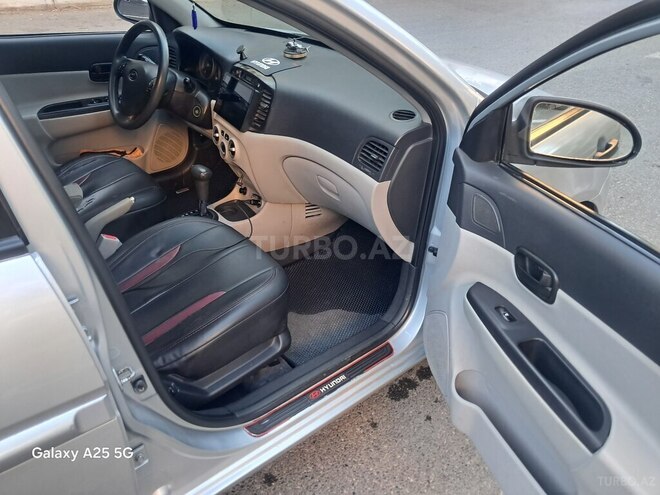 Hyundai Verna-8