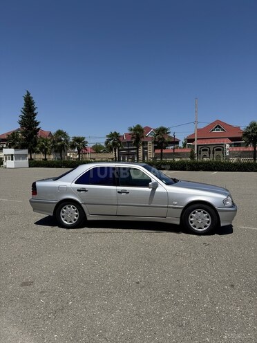 Mercedes C 180-6