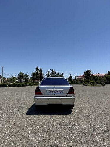 Mercedes C 180-4