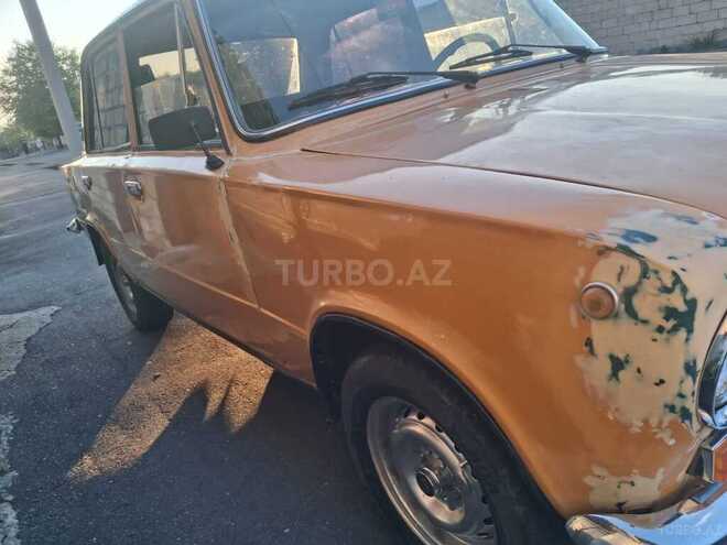LADA (VAZ) 21011-4