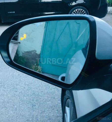 Hyundai Elantra-18