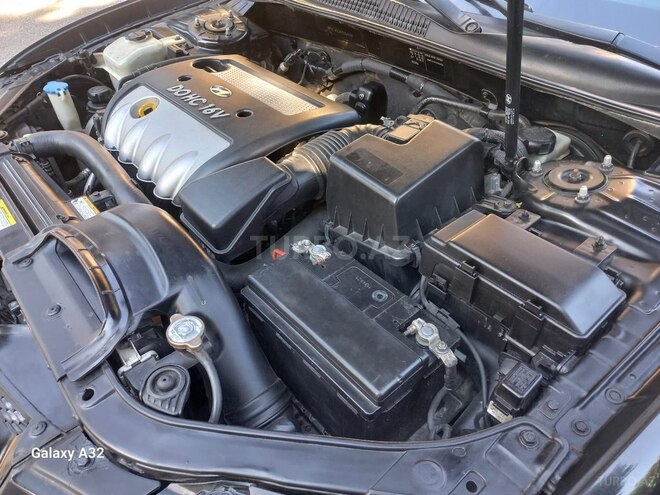 Hyundai Sonata-13