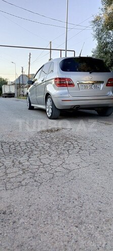 Mercedes B 170-6