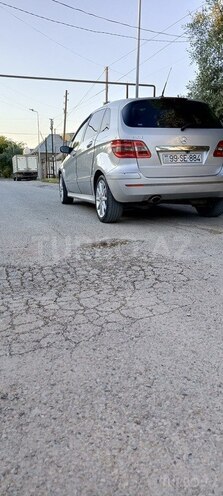 Mercedes B 170-8