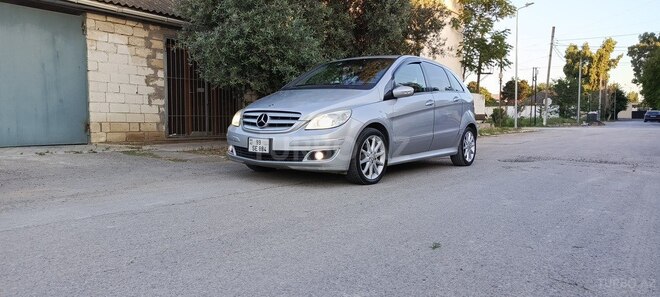 Mercedes B 170-19