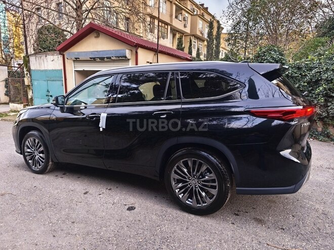 Toyota Highlander-7