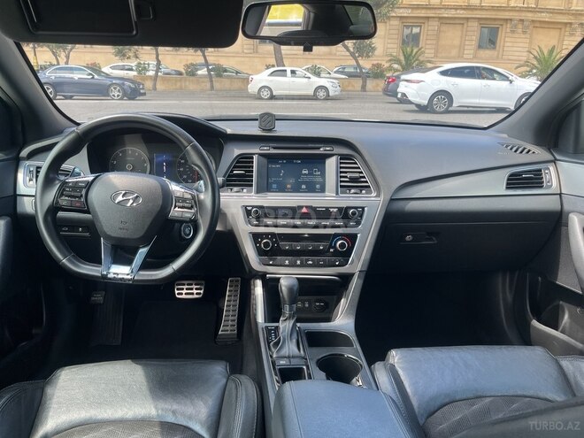 Hyundai Sonata-5