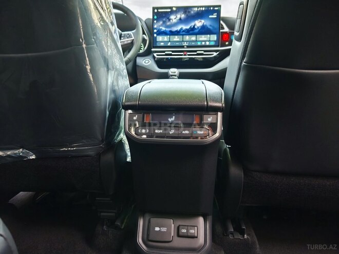 Toyota Highlander-12