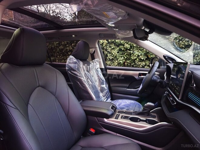 Toyota Highlander-13