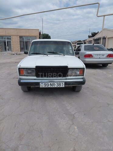 LADA (VAZ) 2107-1