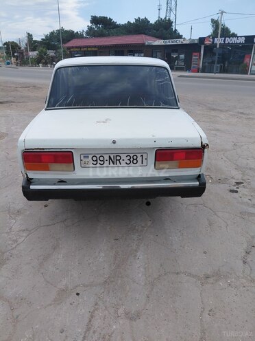 LADA (VAZ) 2107-2