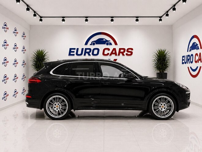 Porsche Cayenne S-4