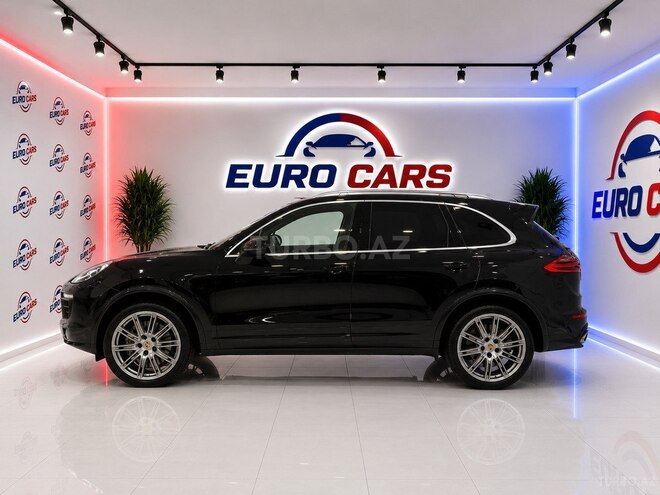 Porsche Cayenne S-10