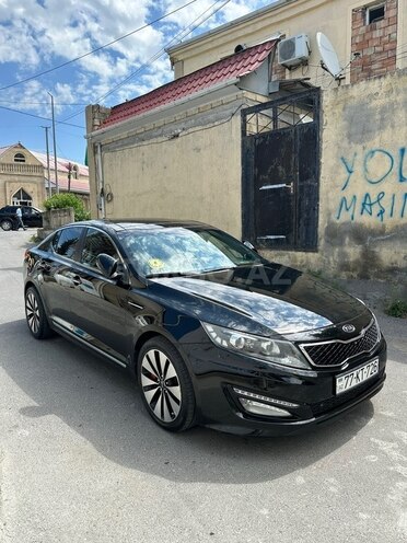 Kia K5-4