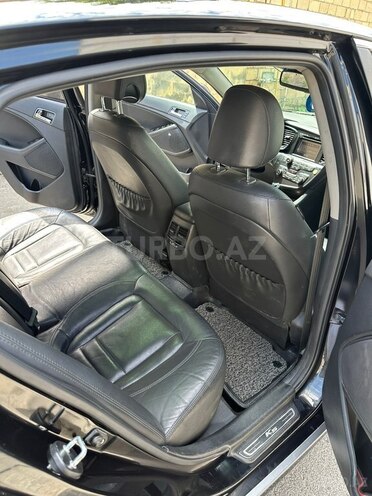 Kia K5-8