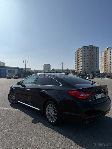 Hyundai Sonata-5