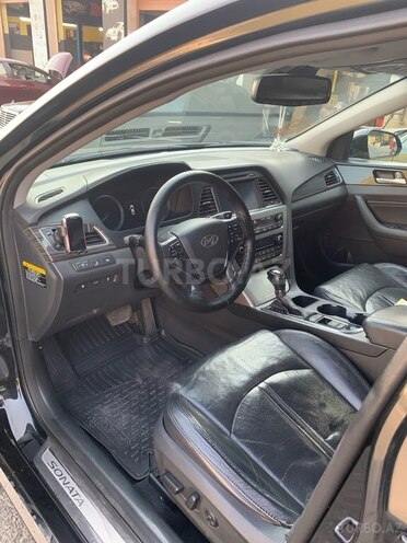 Hyundai Sonata-8