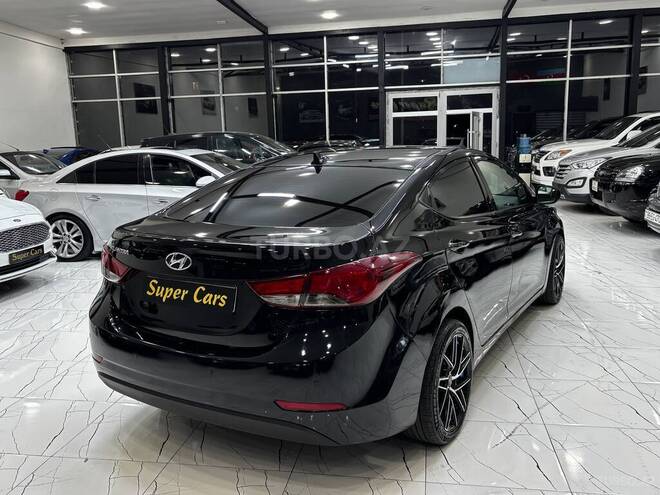 Hyundai Elantra-5