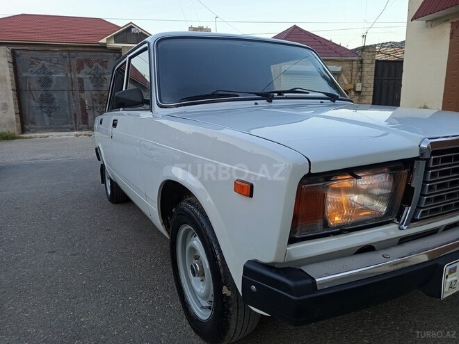 LADA (VAZ) 2107-5