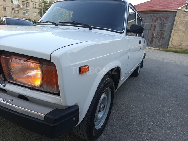 LADA (VAZ) 2107-4