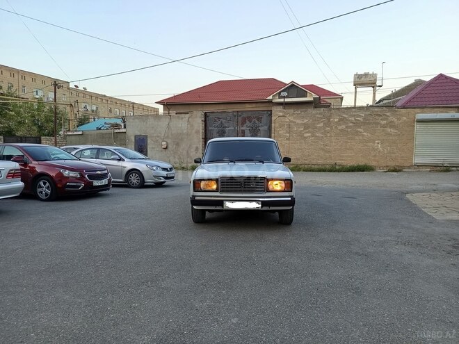 LADA (VAZ) 2107-2