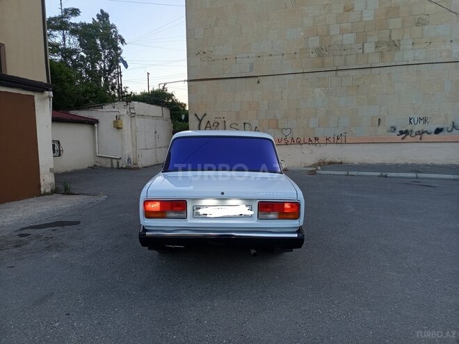 LADA (VAZ) 2107-15