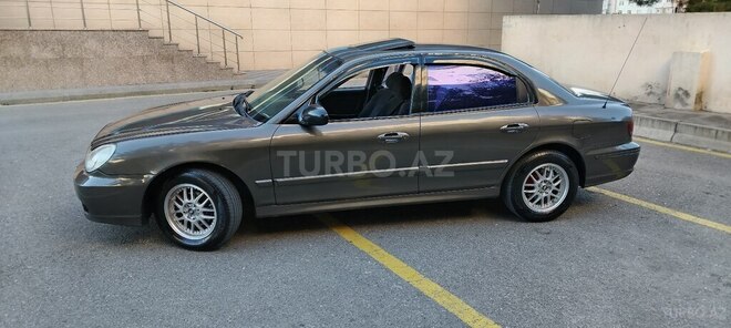 Hyundai Sonata-11