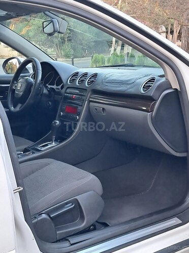 SEAT Exeo-6