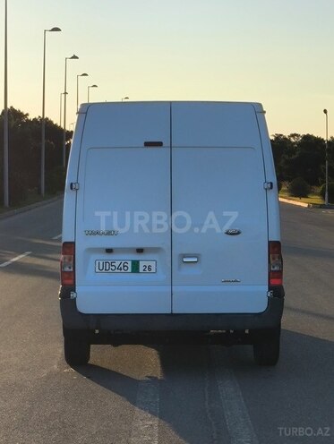 Ford Transit-11