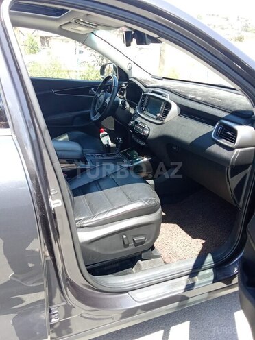 Kia Sorento-7