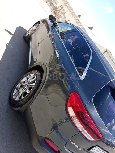 Kia Sorento-10