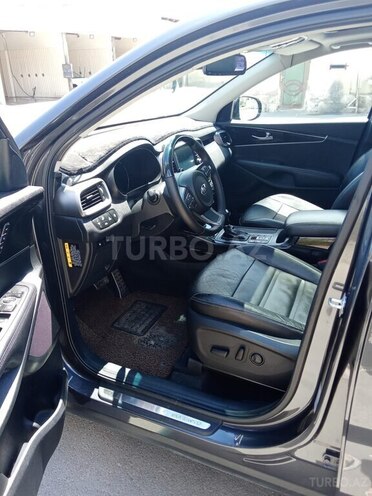 Kia Sorento-16