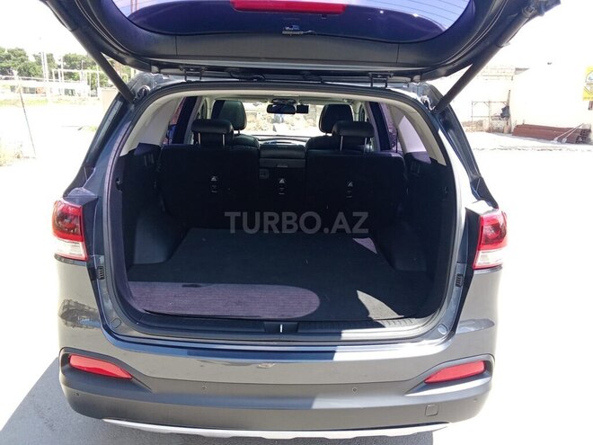 Kia Sorento-18