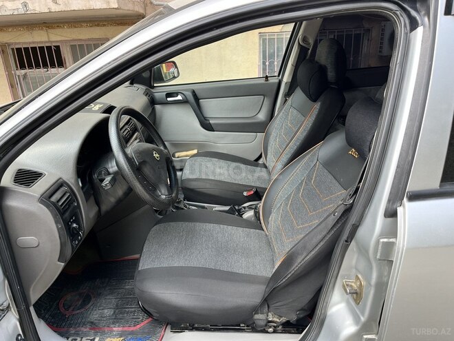 Opel Astra-2