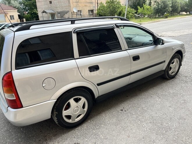 Opel Astra-10