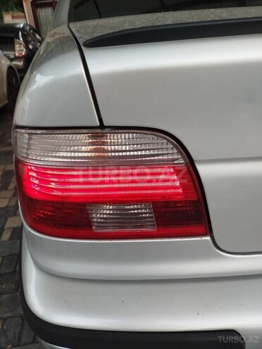 BMW 525-7